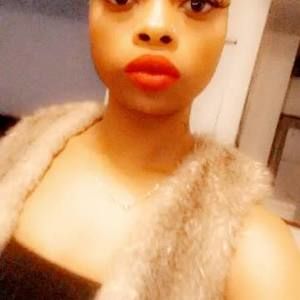 Meet your Posher, Coralie